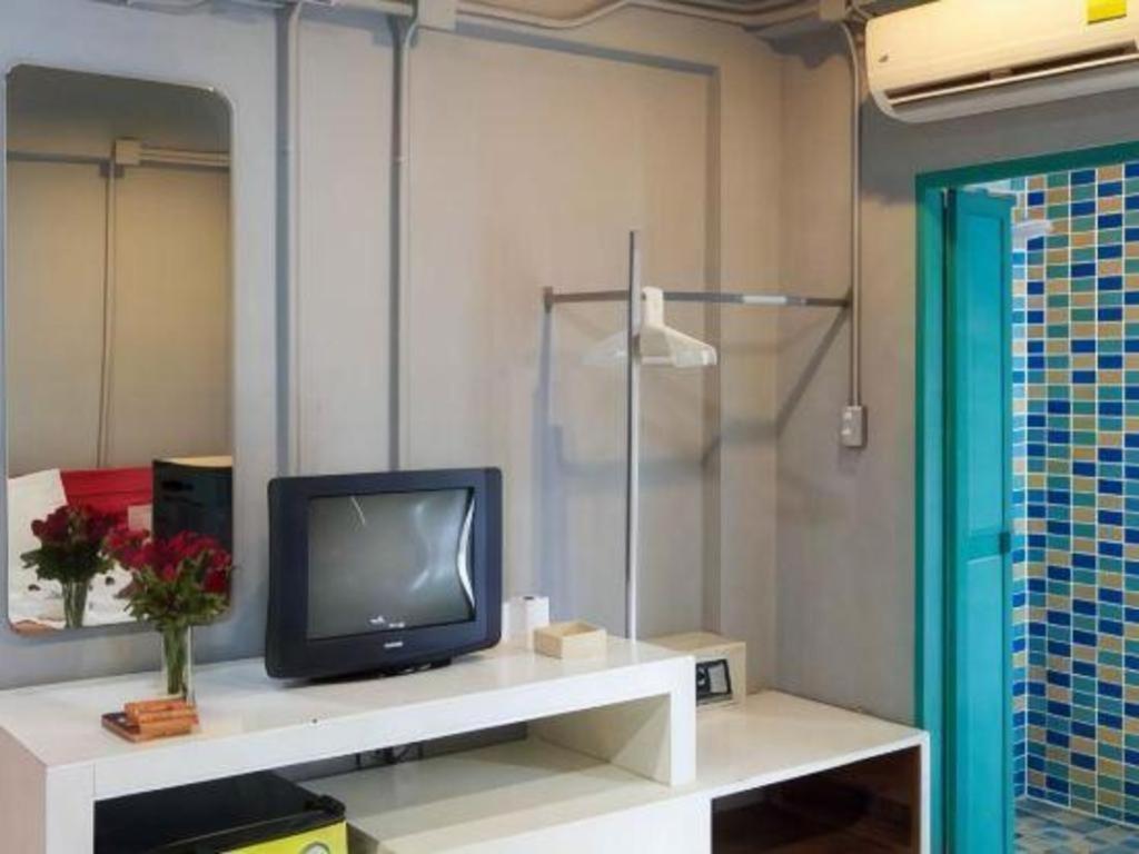 Oyo 292 The Oddy Hip Hotel Patong Zewnętrze zdjęcie