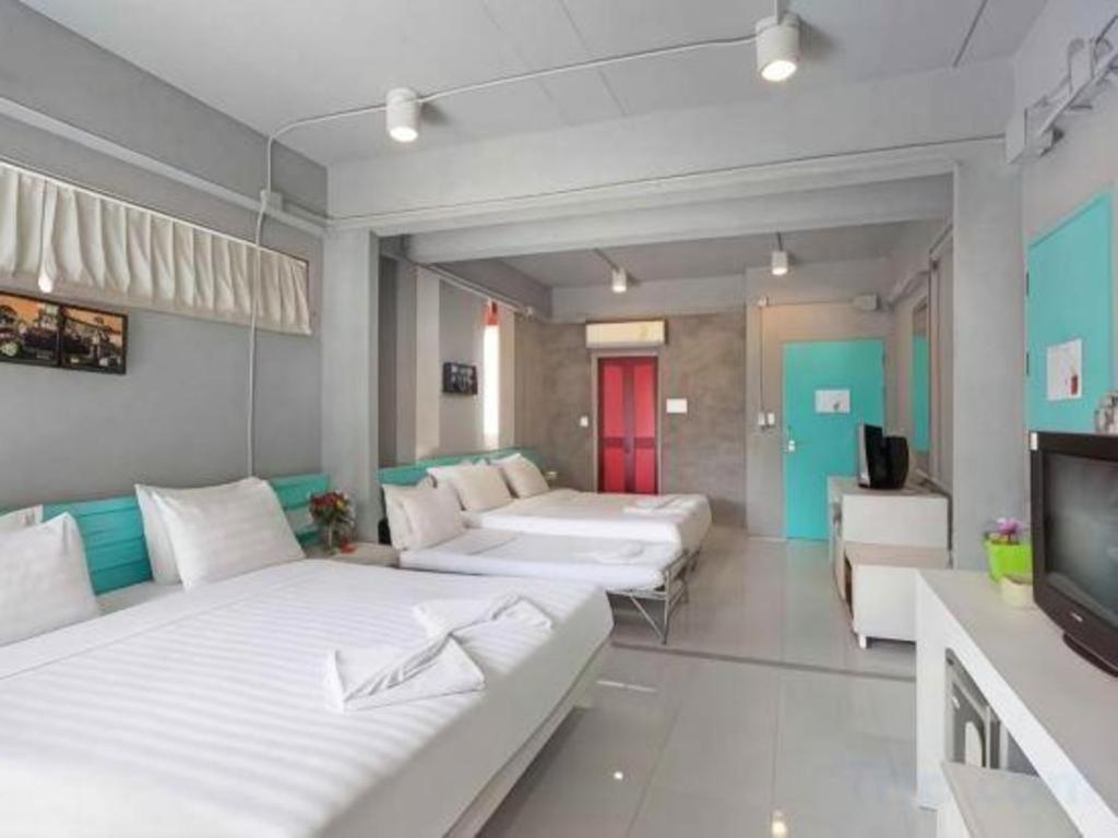 Oyo 292 The Oddy Hip Hotel Patong Zewnętrze zdjęcie