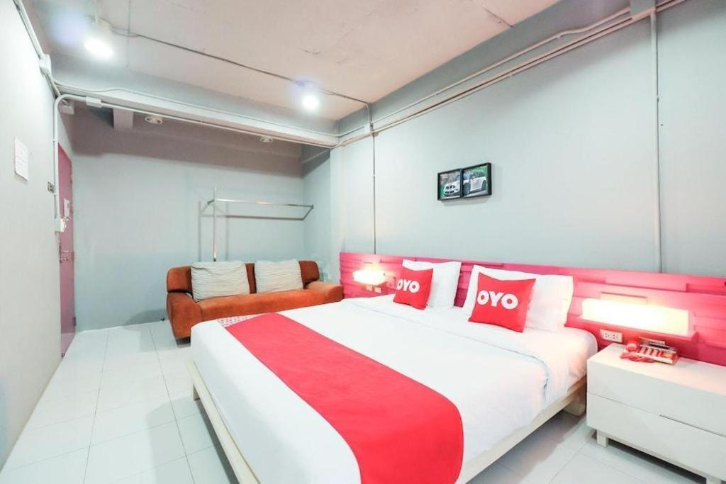 Oyo 292 The Oddy Hip Hotel Patong Zewnętrze zdjęcie