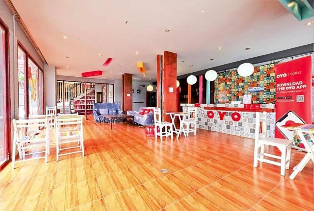 Oyo 292 The Oddy Hip Hotel Patong Zewnętrze zdjęcie