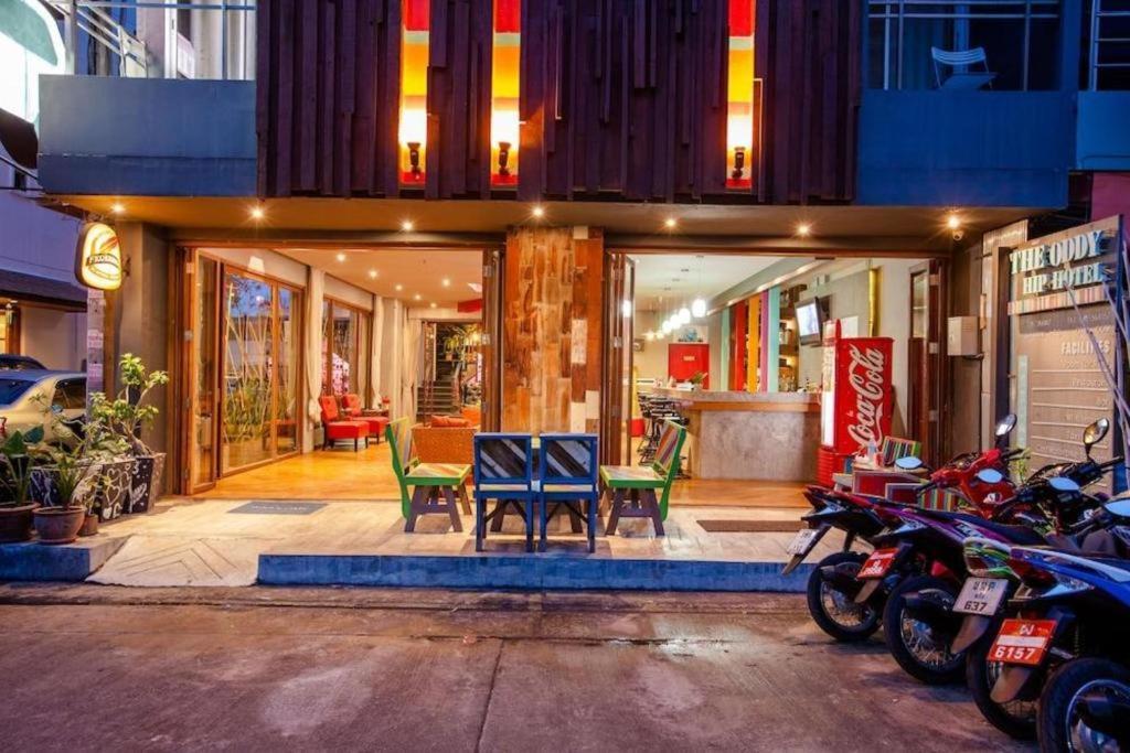 Oyo 292 The Oddy Hip Hotel Patong Zewnętrze zdjęcie